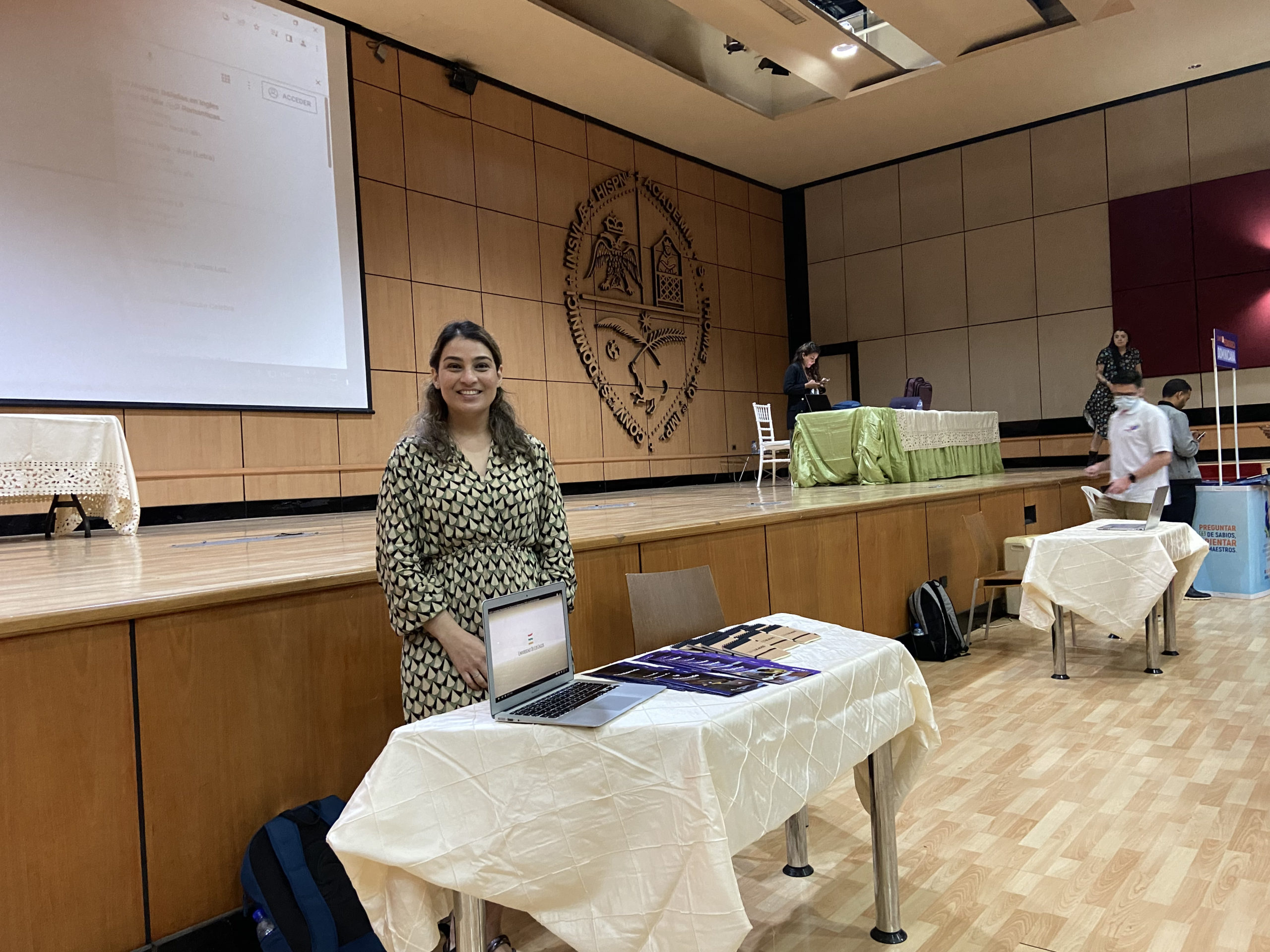 Académica participa en Encuentro de Jóvenes Investigadores del Clame